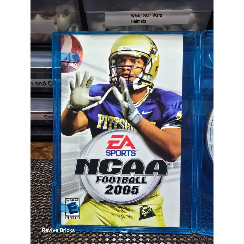 NCAA Football 2005 (Sony PlayStation 2 PS2, 2004) Game and Manual Tested Working
